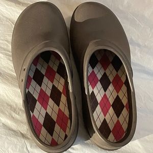 Brown Women Crocs size 9